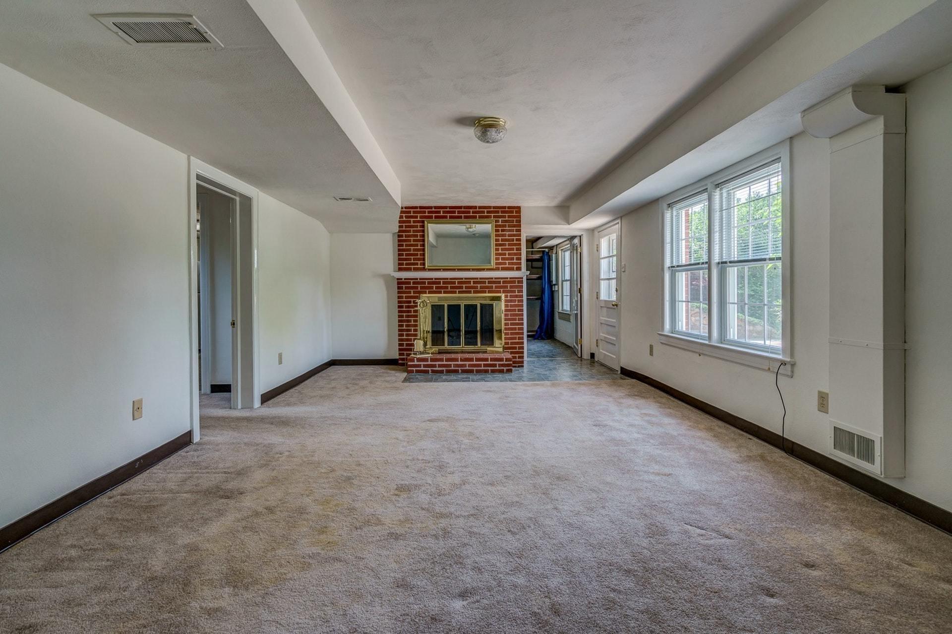 3844 Darlington Road Southwest Roanoke, VA 24018 - Photo 23 of 37 023-314168-3844 Darlington Road Southwes