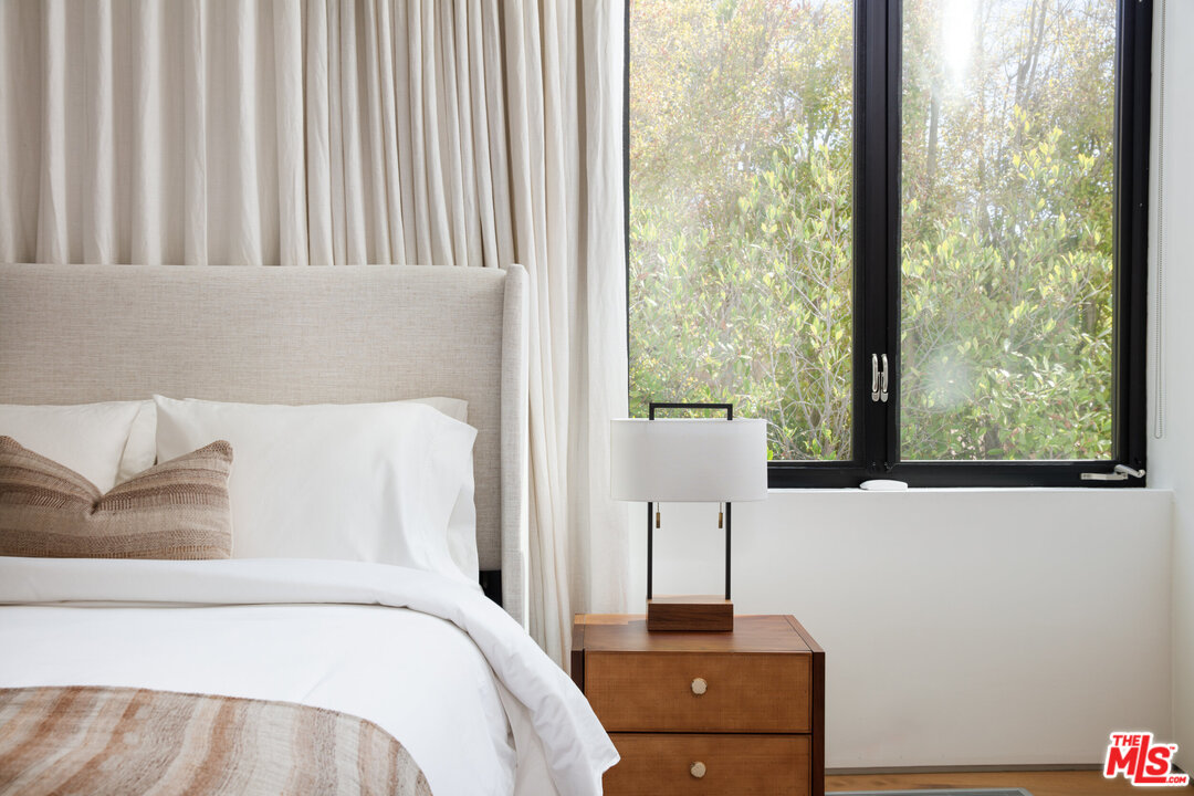 520 Leslie Lane Beverly Hills, CA 90210 - Photo 14 of 34