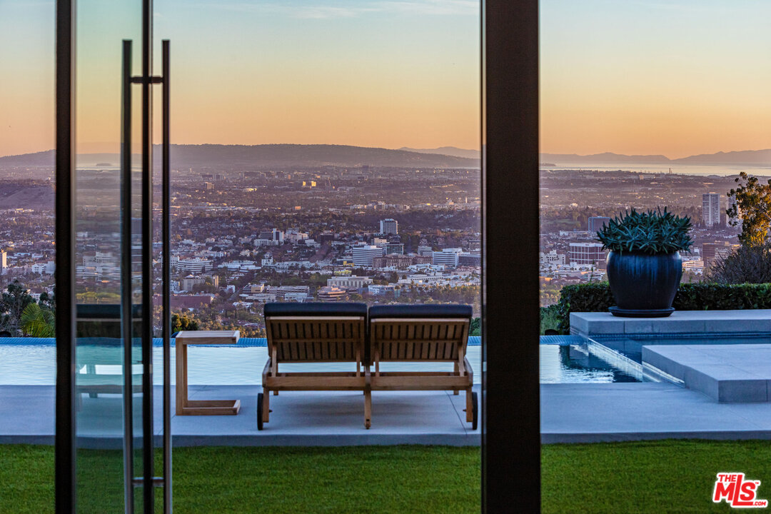 520 Leslie Lane Beverly Hills, CA 90210 - Photo 6 of 34