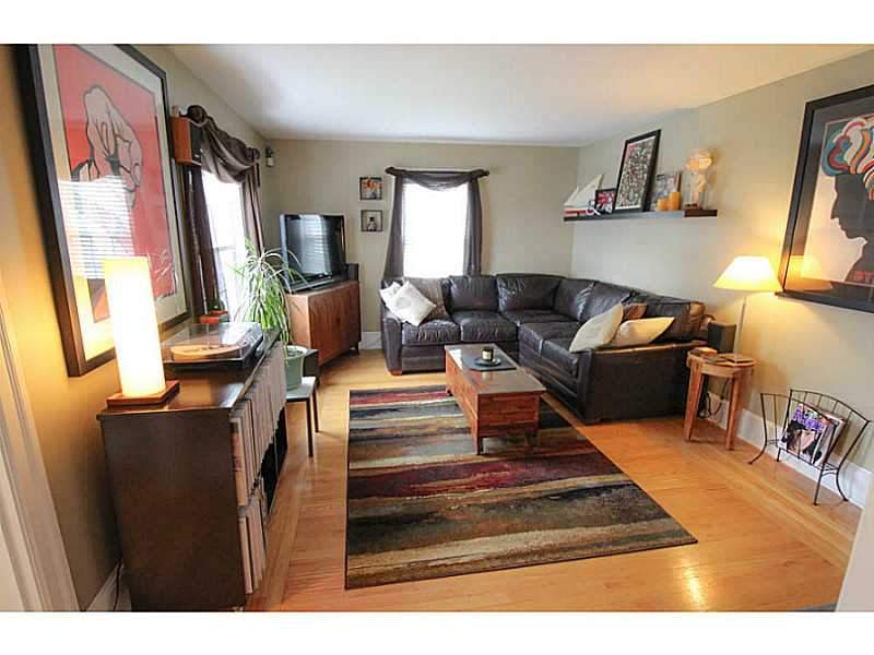 69 Clarner Street Pawtucket, RI 02861 - Photo 4 of 25 Living Room.
