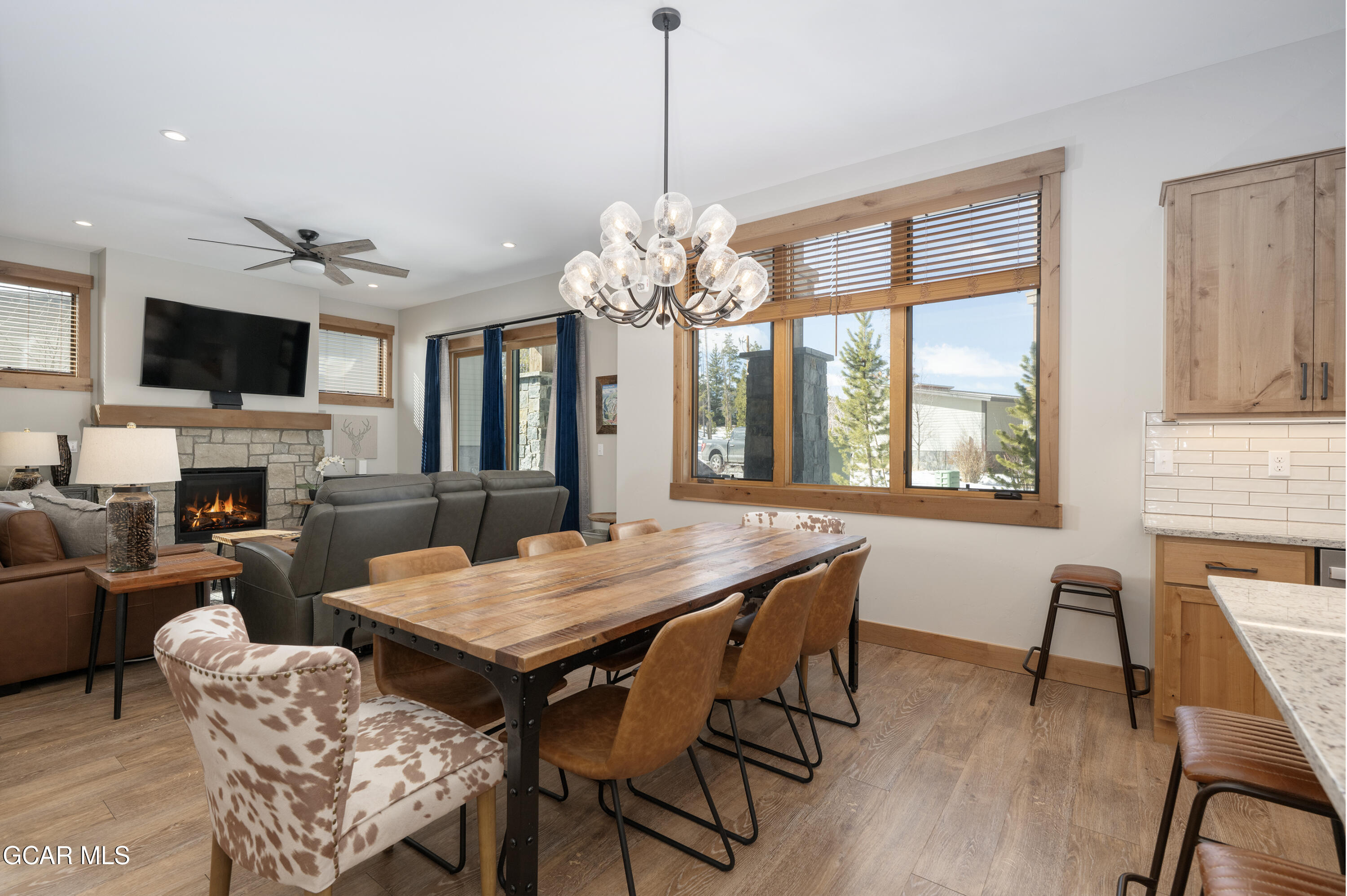 16 Springview Lane Fraser, CO 80442 - Photo 12 of 36 Large dining area