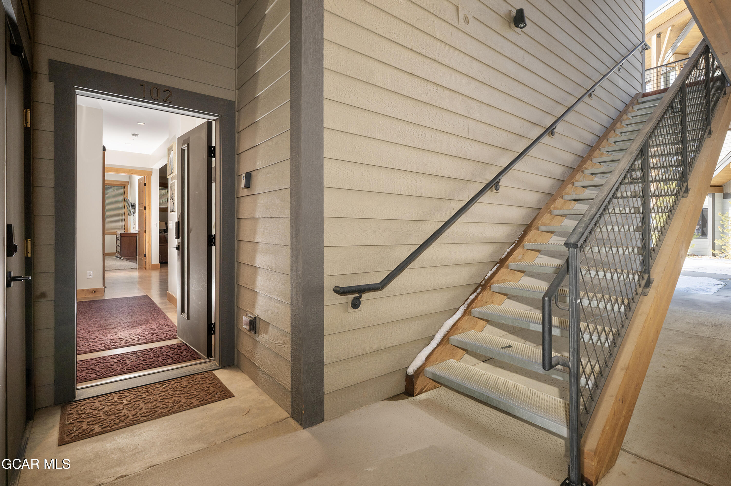 16 Springview Lane Fraser, CO 80442 - Photo 2 of 36 Front entry