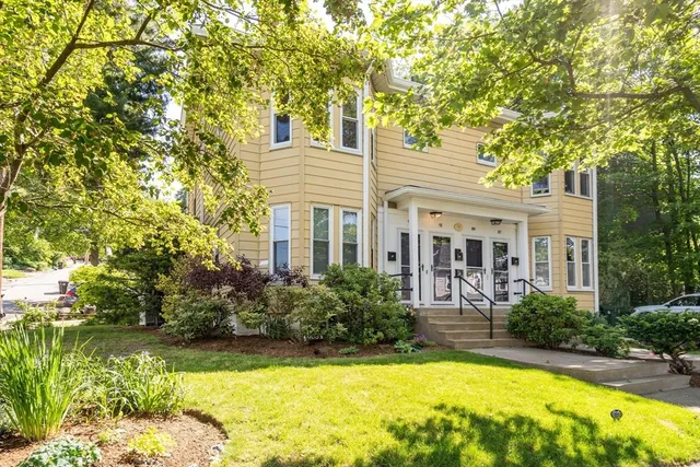 $742,500 | 91 Fayette Street, Unit 1, Watertown, MA 02472