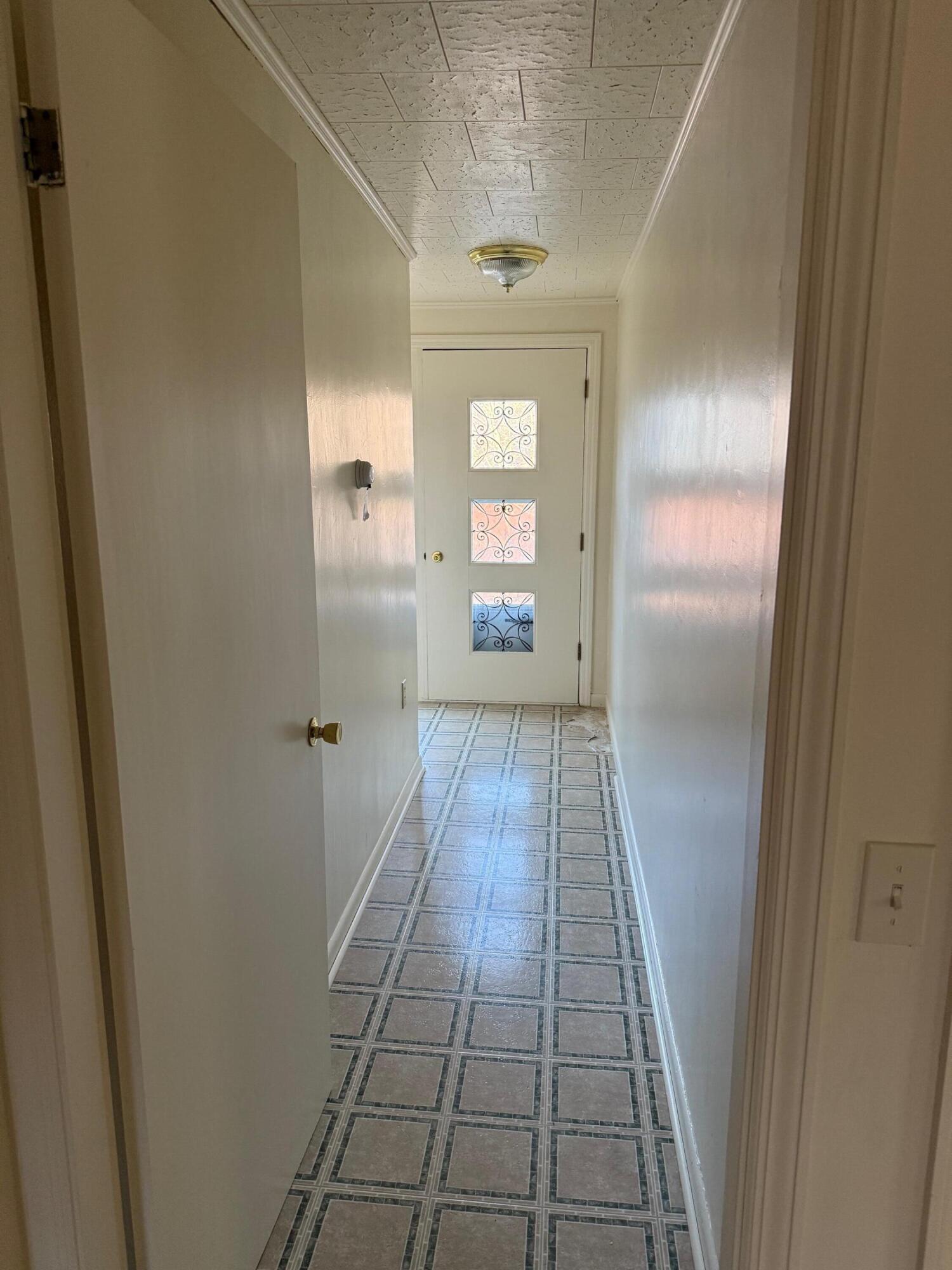 456 Water Street Ellsworth, ME 04605 - Photo 12 of 21 IMG_2323