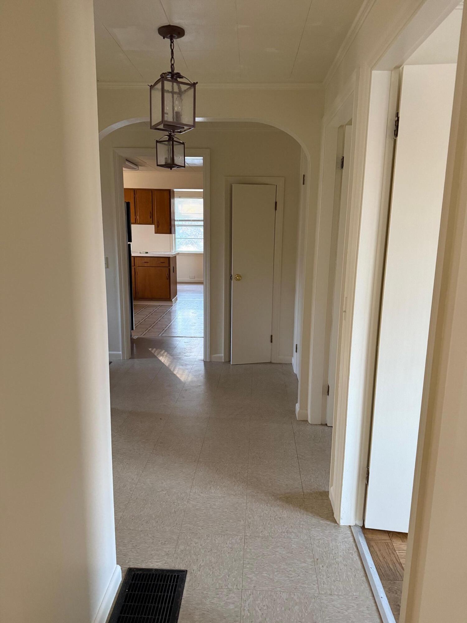 456 Water Street Ellsworth, ME 04605 - Photo 8 of 21 IMG_2318