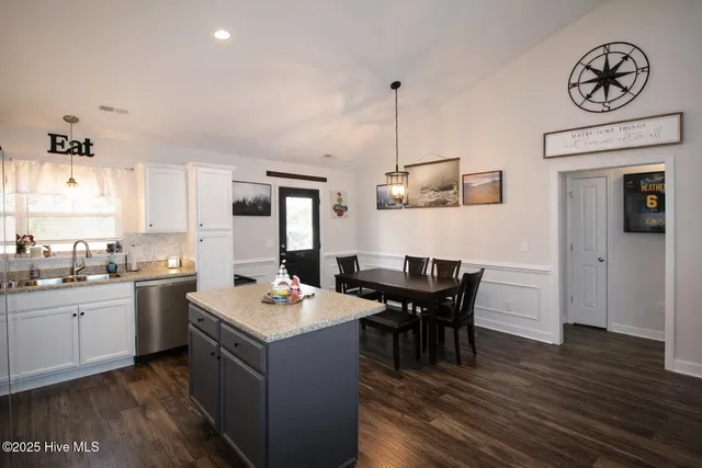 $310,000 | 502 Daisy May Place, Jacksonville, NC 28540