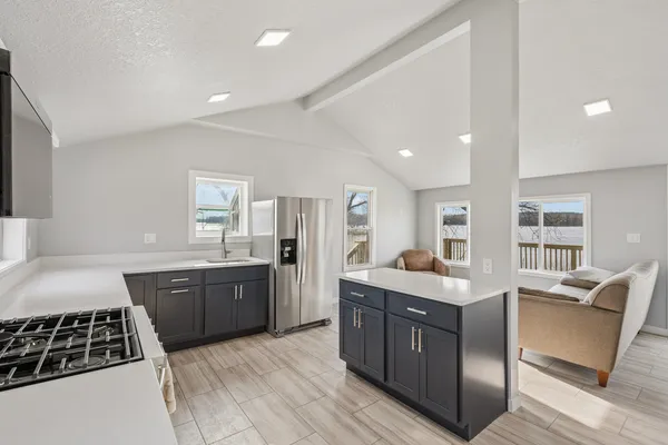 $350,000 | 3664 Dismore Road, Muscatine, IA 52761