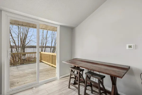 $350,000 | 3664 Dismore Road, Muscatine, IA 52761