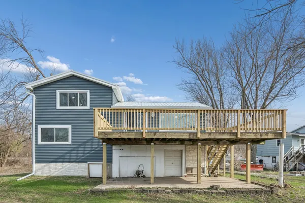 $350,000 | 3664 Dismore Road, Muscatine, IA 52761