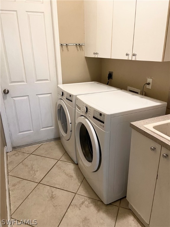 9012 West Ridge Court Fort Myers, FL 33912 - Photo 7 of 23 a utility room with dryer and washer