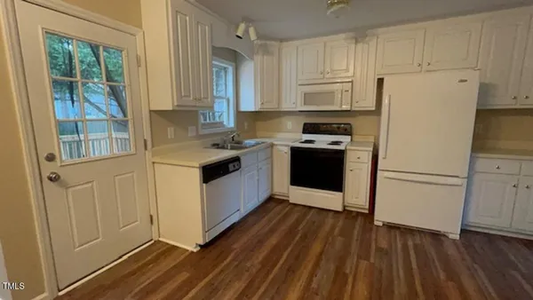 $1,750 | 212 Walnut Creek Drive, Clayton, NC 27520
