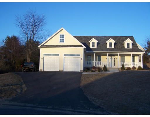 43 Summerfield Road Amherst, MA 01002 - Photo 1 of 11 Gallery Image 1