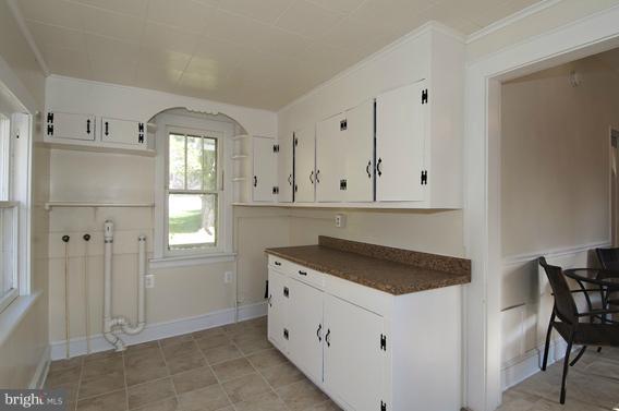 9406 North Laurel Road Laurel, MD 20723 - Photo 13 of 23 Interior (General)