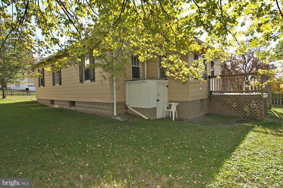9406 North Laurel Road Laurel, MD 20723 - Photo 23 of 23 Exterior (Rear)