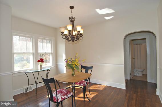9406 North Laurel Road Laurel, MD 20723 - Photo 8 of 23 Dining Room