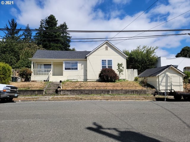 621 C Street Myrtle Point, OR 97458 - Photo 2 of 13 Gallery Image 2