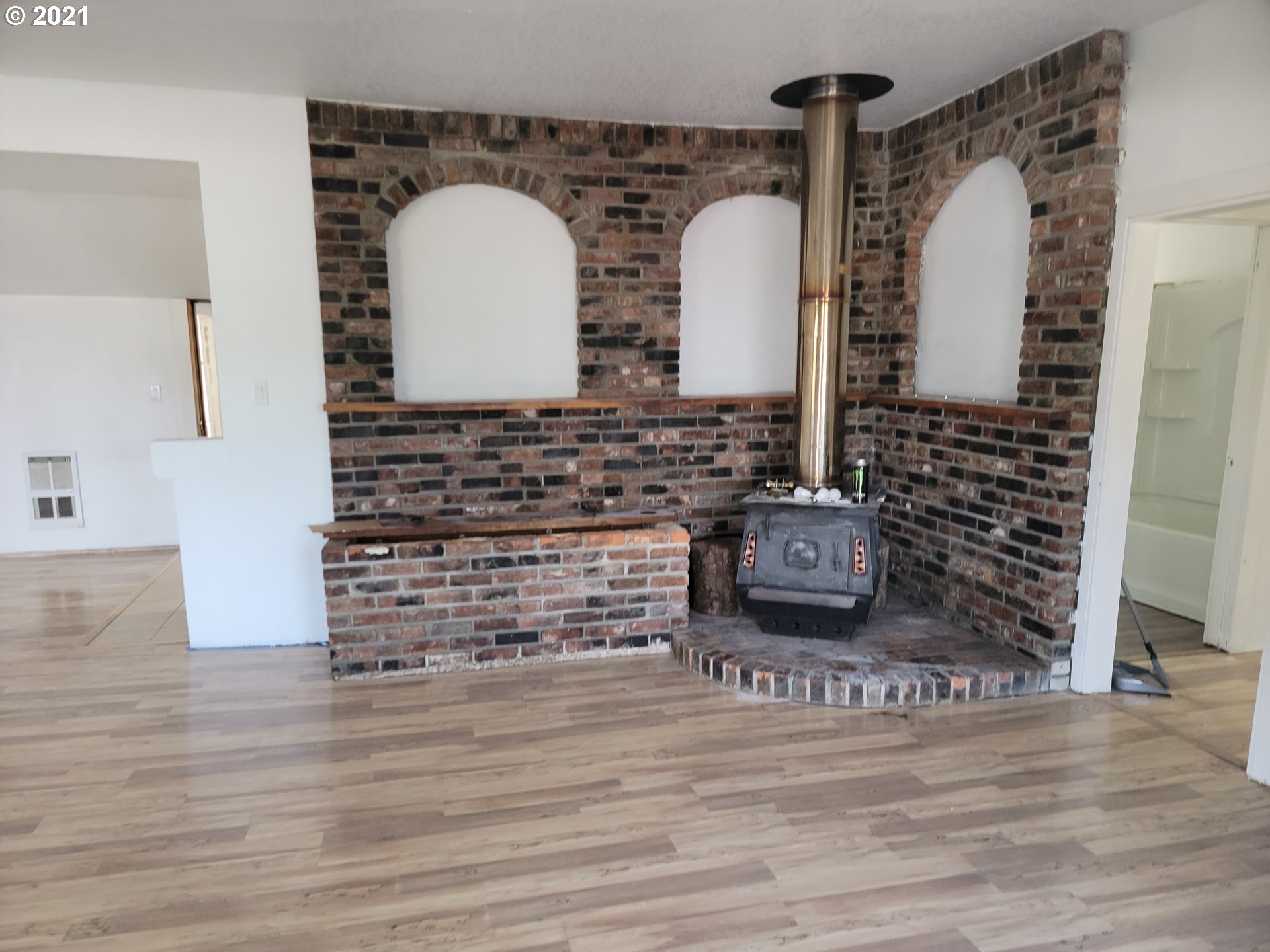 621 C Street Myrtle Point, OR 97458 - Photo 3 of 13 Gallery Image 3