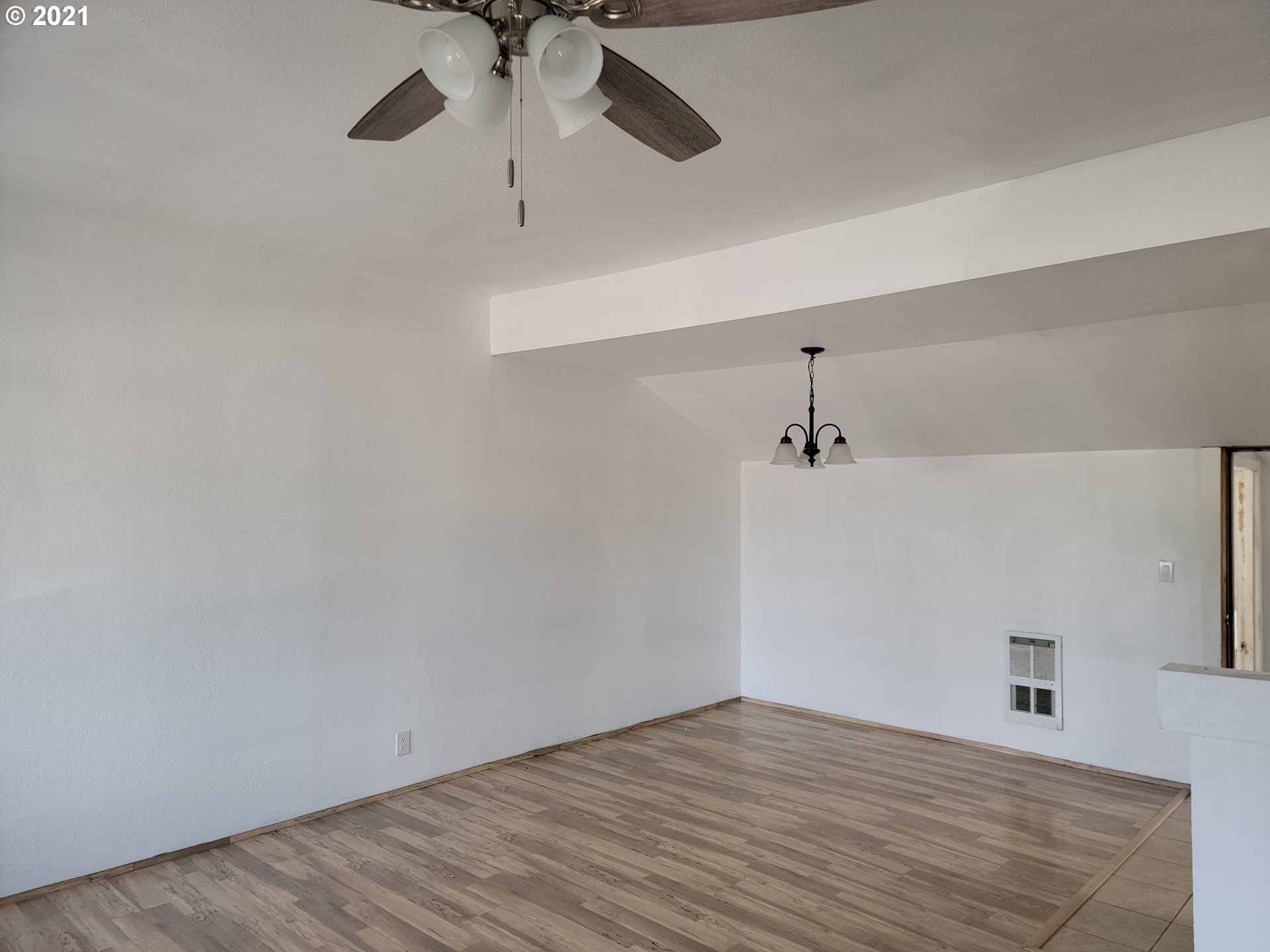 621 C Street Myrtle Point, OR 97458 - Photo 4 of 13 Gallery Image 4