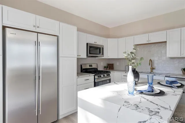 $1,950 | 6752 West Park Avenue, St. Louis, MO 63139