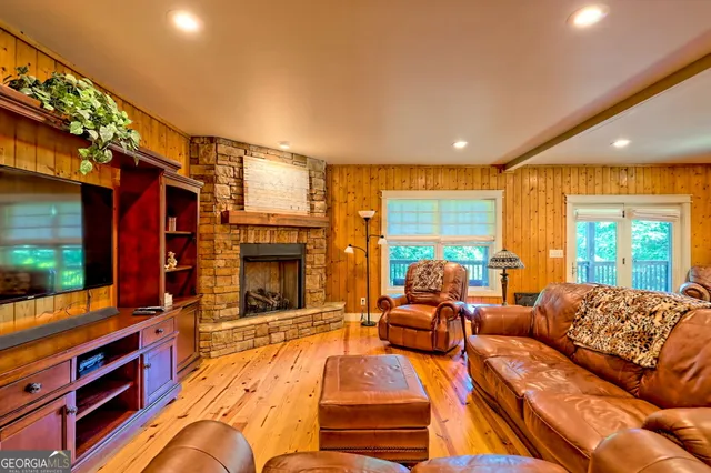 $979,000 | 249 Dalton Drive, Dillard, GA 30537