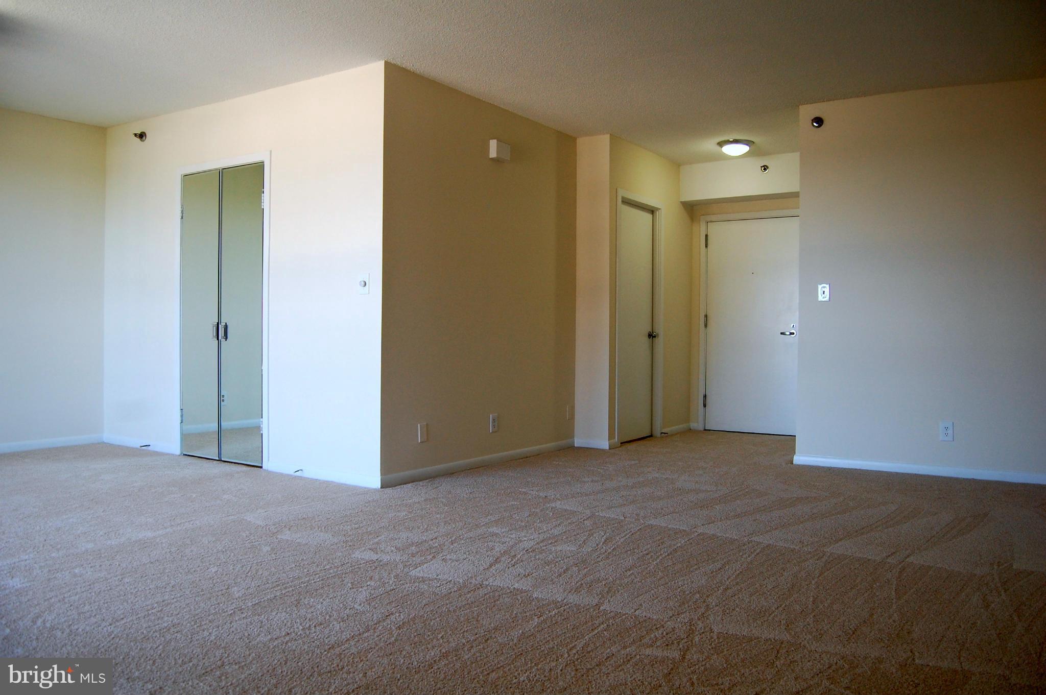 5505 Seminary Road, Unit 1407N Falls Church, VA 22041 - Photo 3 of 30 a view of an empty room