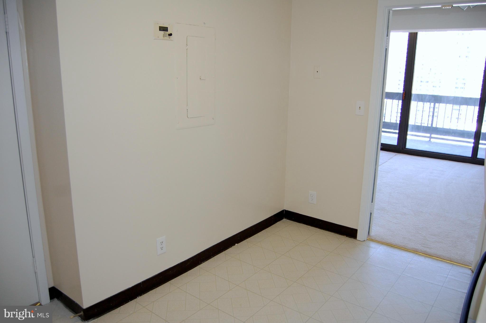 5505 Seminary Road, Unit 1407N Falls Church, VA 22041 - Photo 8 of 30 a view of an empty room and window