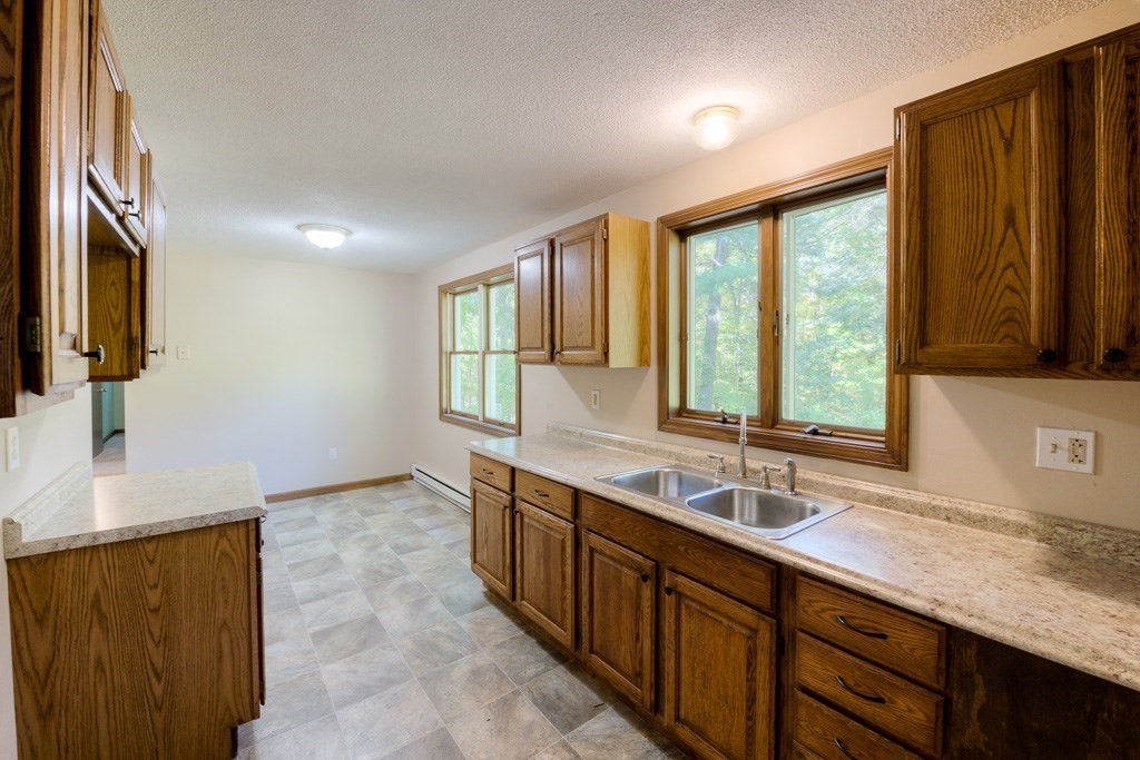 6 Fenton Road Monson, MA 01057 - Photo 3 of 27