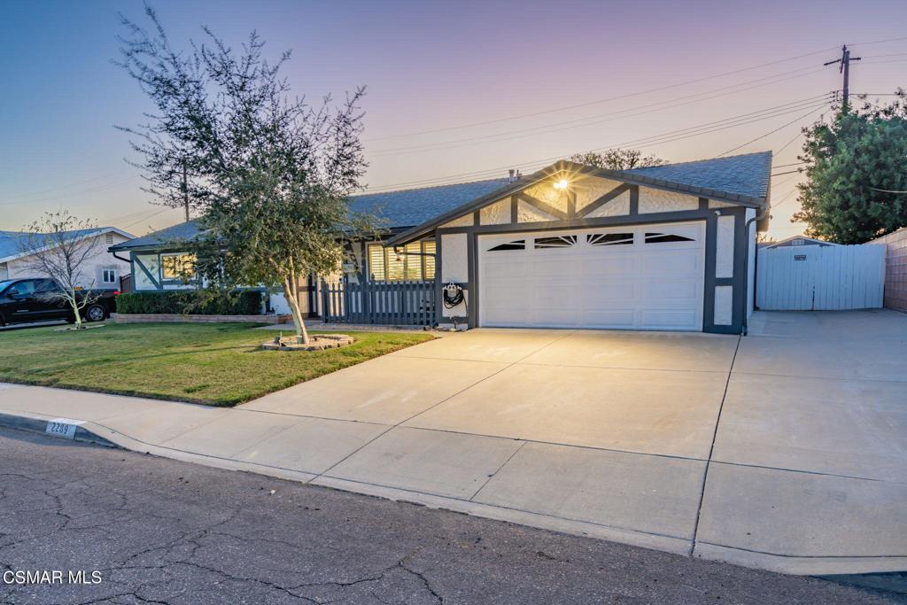 2289 Kelsey Street Simi Valley, CA 93063 - Photo 3 of 53