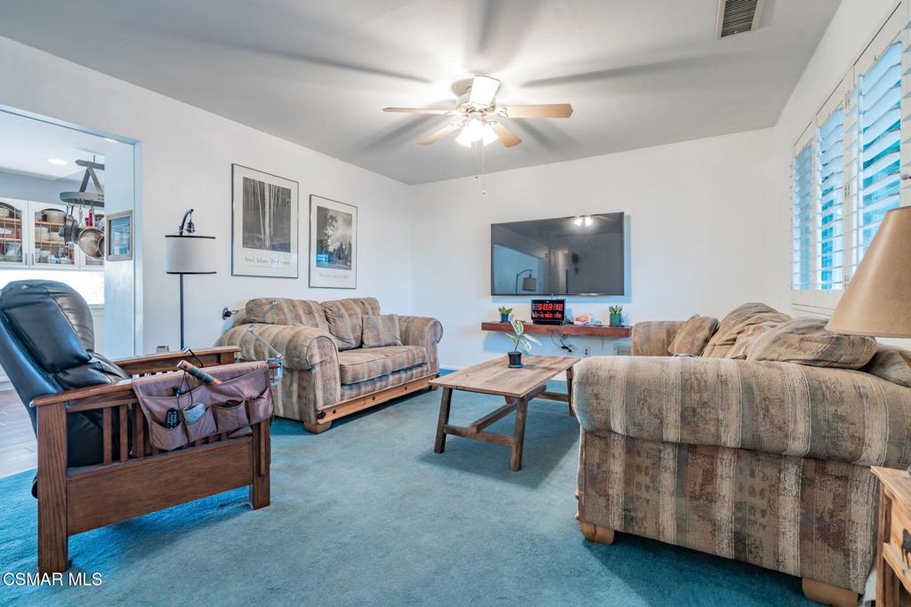 2289 Kelsey Street Simi Valley, CA 93063 - Photo 4 of 53