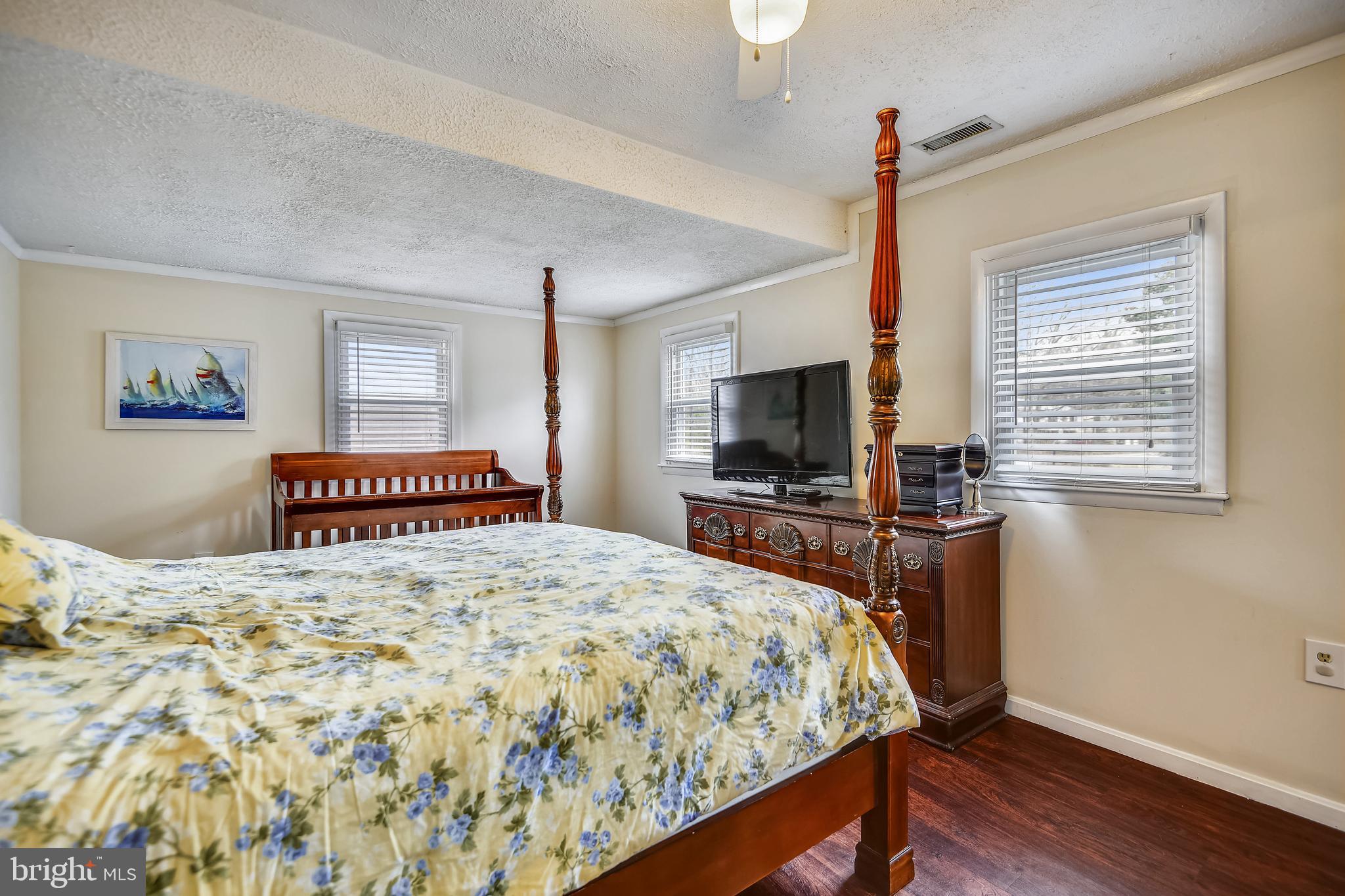 719 Masons Beach Road Deale, MD 20751 - Photo 14 of 30 Gallery Image 14