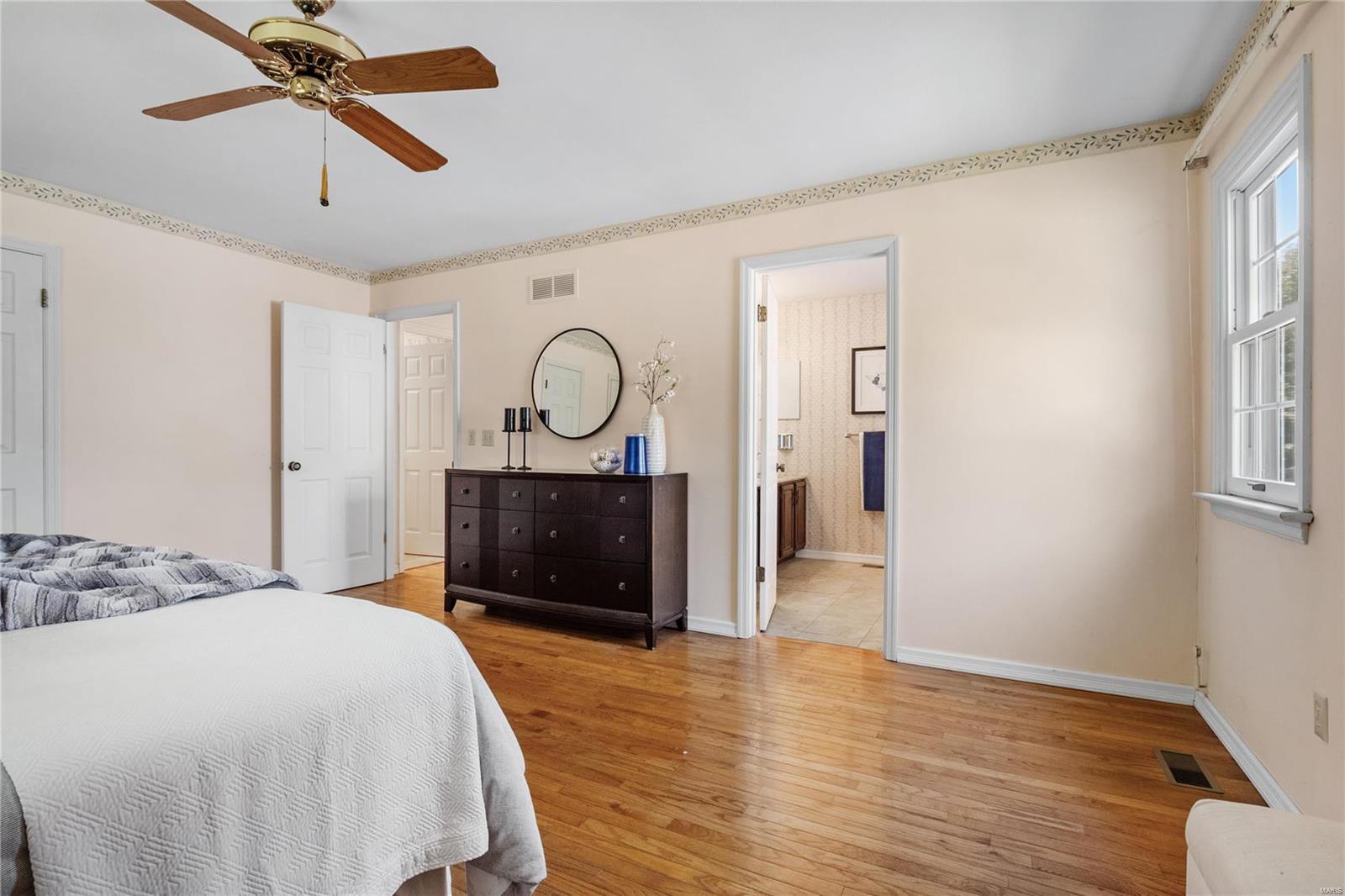 616 Amberwood Lane Ballwin, MO 63021 - Photo 17 of 39