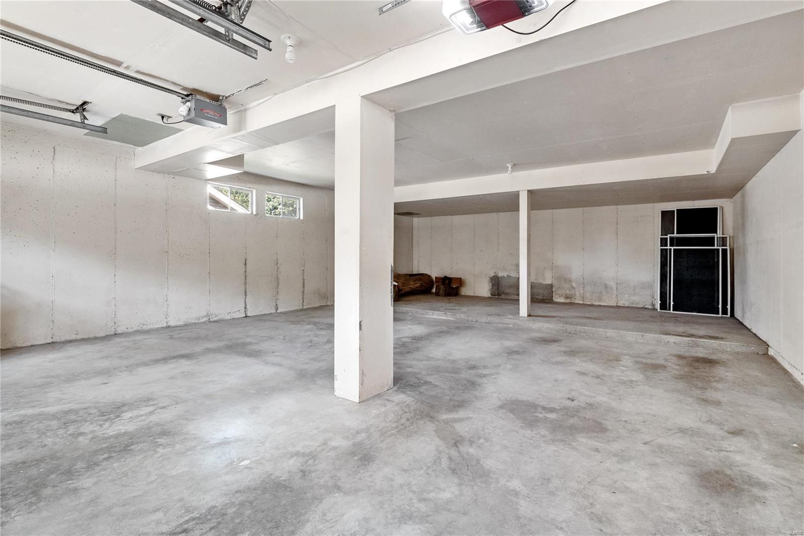 616 Amberwood Lane Ballwin, MO 63021 - Photo 32 of 39