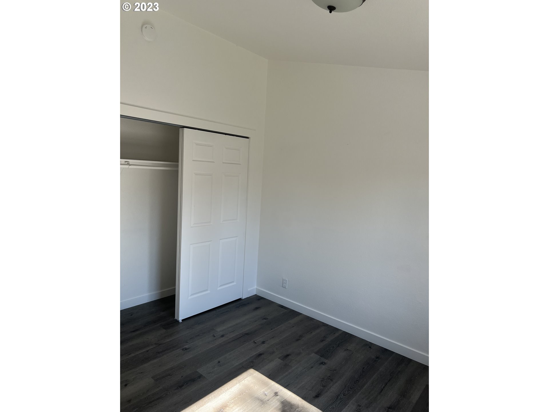 170 Fenton Avenue Molalla, OR 97038 - Photo 13 of 27 a view of an empty room