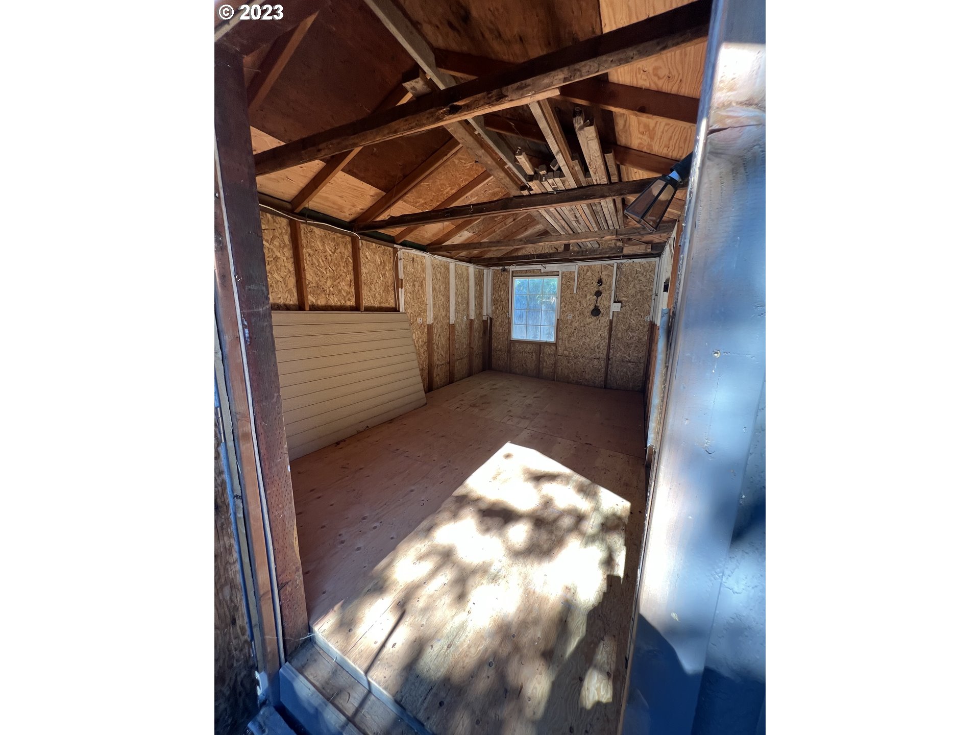 170 Fenton Avenue Molalla, OR 97038 - Photo 15 of 27 a view of entryway