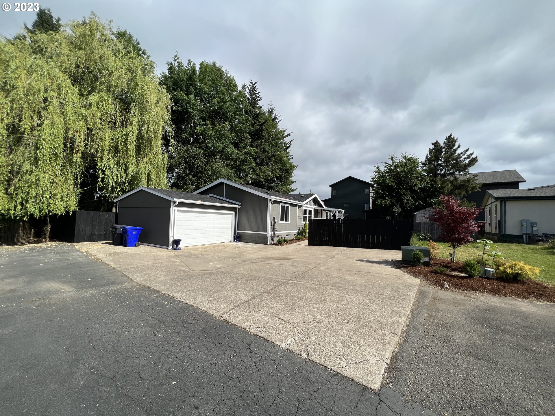 170 Fenton Avenue Molalla, OR 97038 - Photo 2 of 27