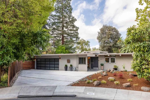$4,800,000 | 3502 Arbutus Avenue, Palo Alto, CA 94303