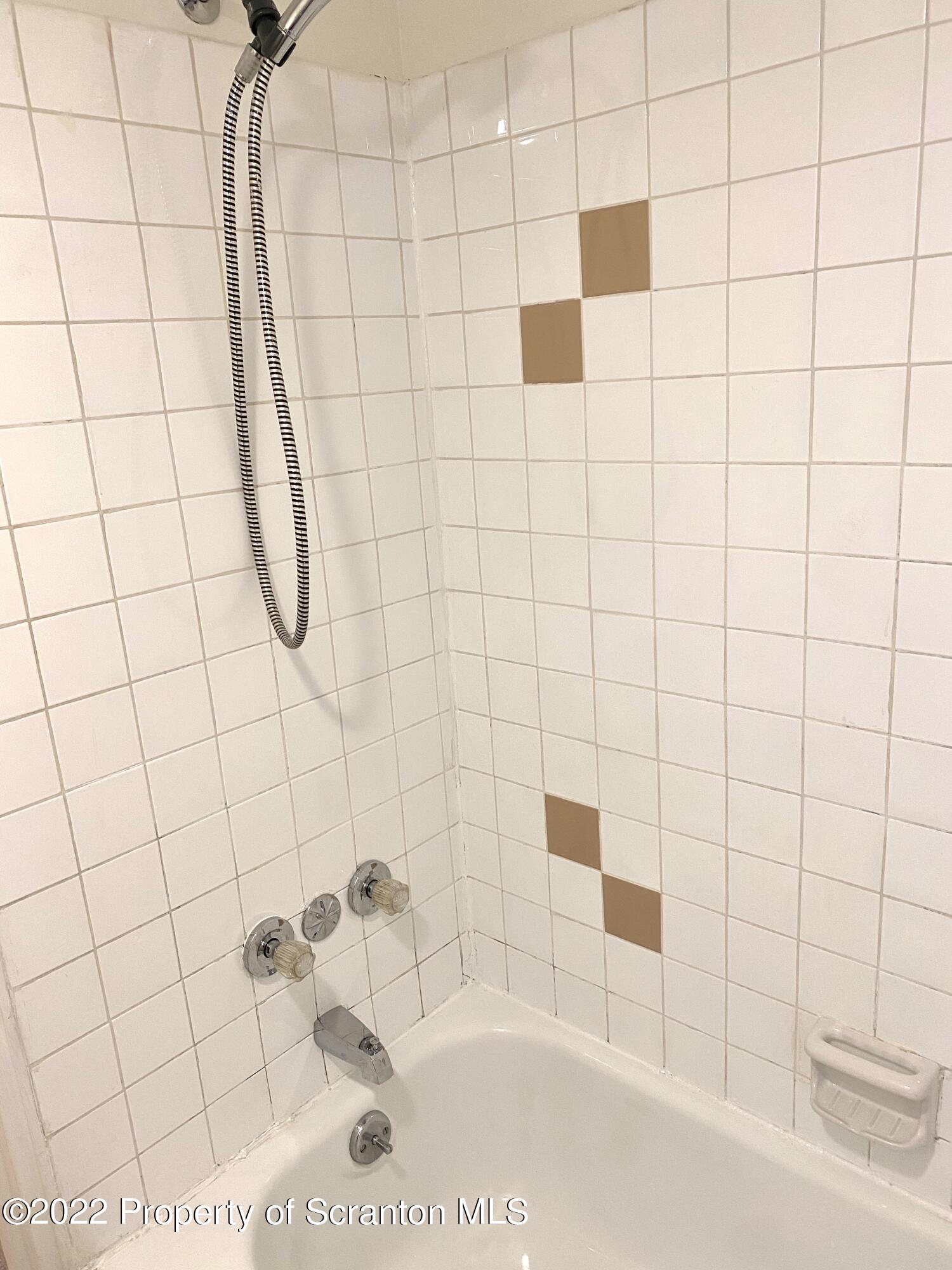 1111 Summit Pointe Scranton, PA 18508 - Photo 22 of 22 a bathroom with a shower