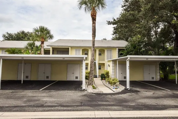$174,900 | 439 Cerromar Lane, Unit 310, Venice, FL 34293