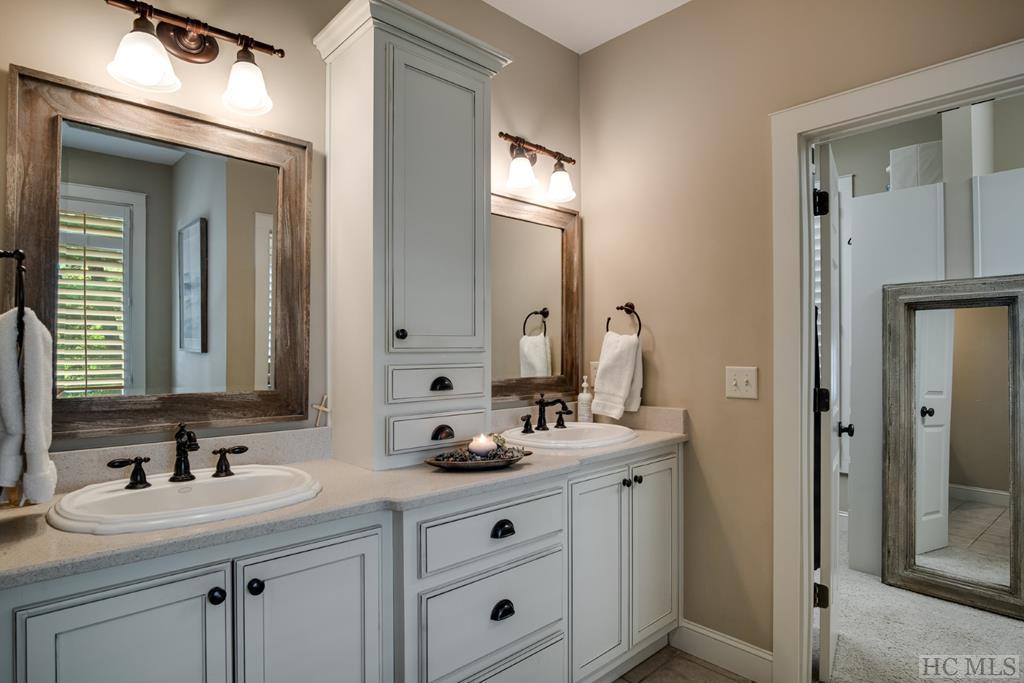 1310 Tower Road Sapphire, NC 28774 - Photo 20 of 56 Gallery Image 20