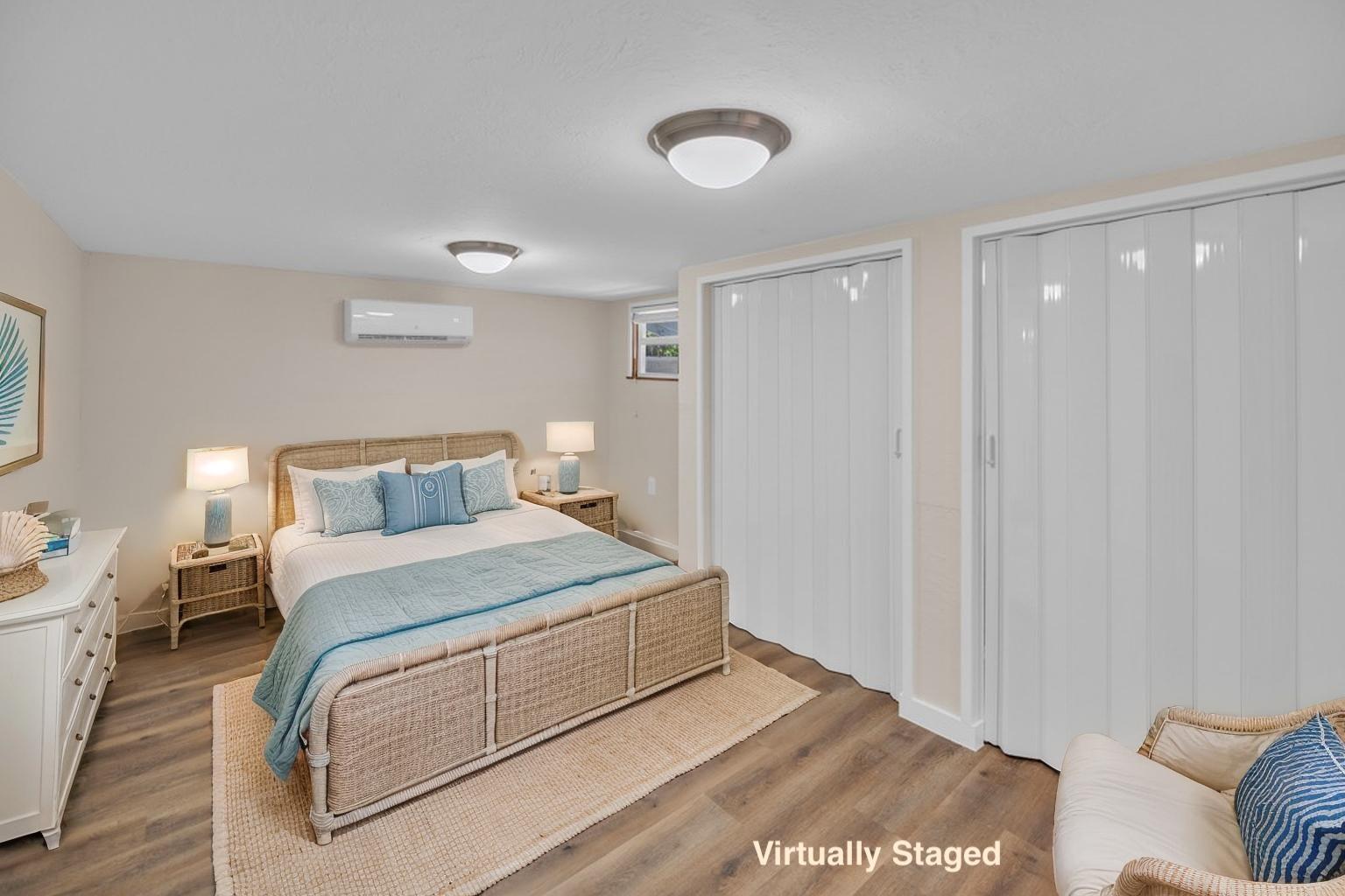 235 Antigua Road Tavernier, FL 33070 - Photo 11 of 48 a bedroom with a bed and a lamp