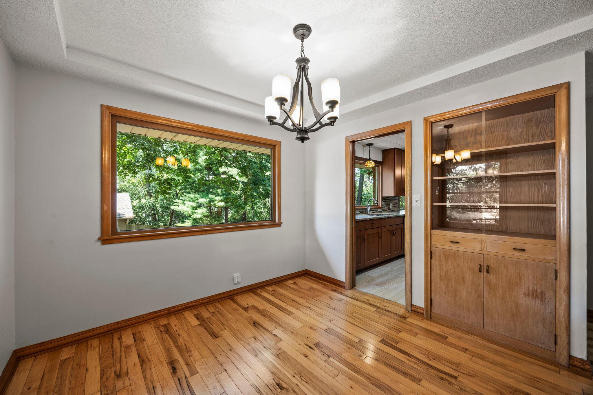 4344 Williston Road Minnetonka, MN 55345 - Photo 10 of 33 Gallery Image 10