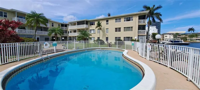 $1,700 | 450 Golden Isles Drive, Unit 2B, Hallandale Beach, FL 33009