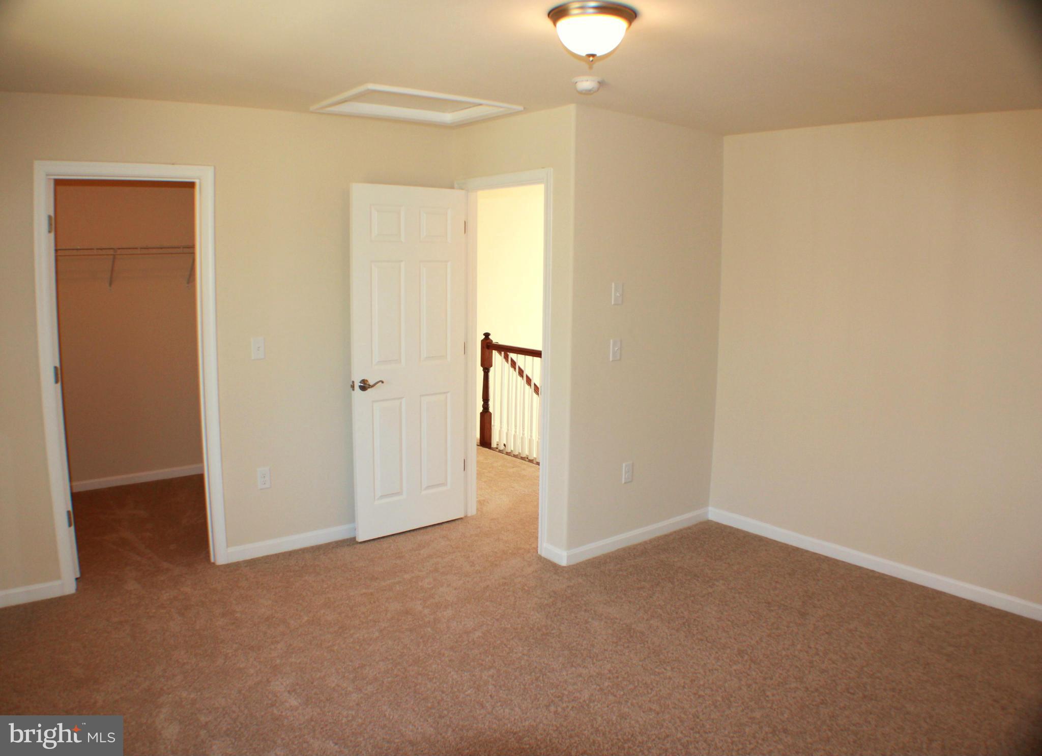 652 West Rocky Run Road Fredericksburg, VA 22406 - Photo 16 of 20 an empty room with a bathroom