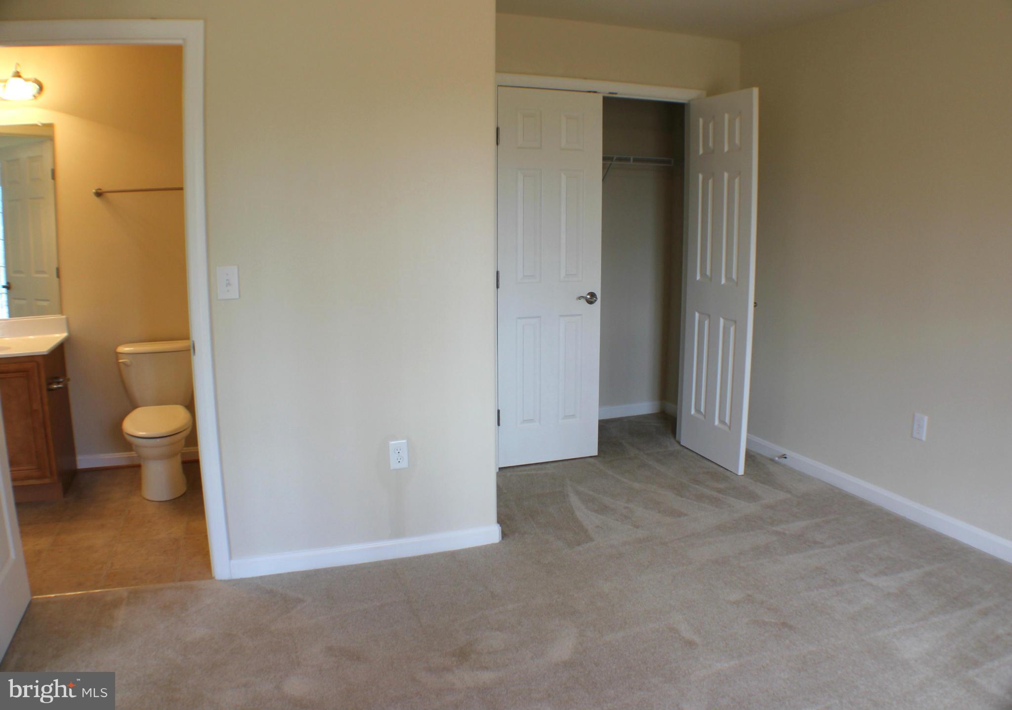 652 West Rocky Run Road Fredericksburg, VA 22406 - Photo 10 of 20 a view of bathroom with a toilet and a shower