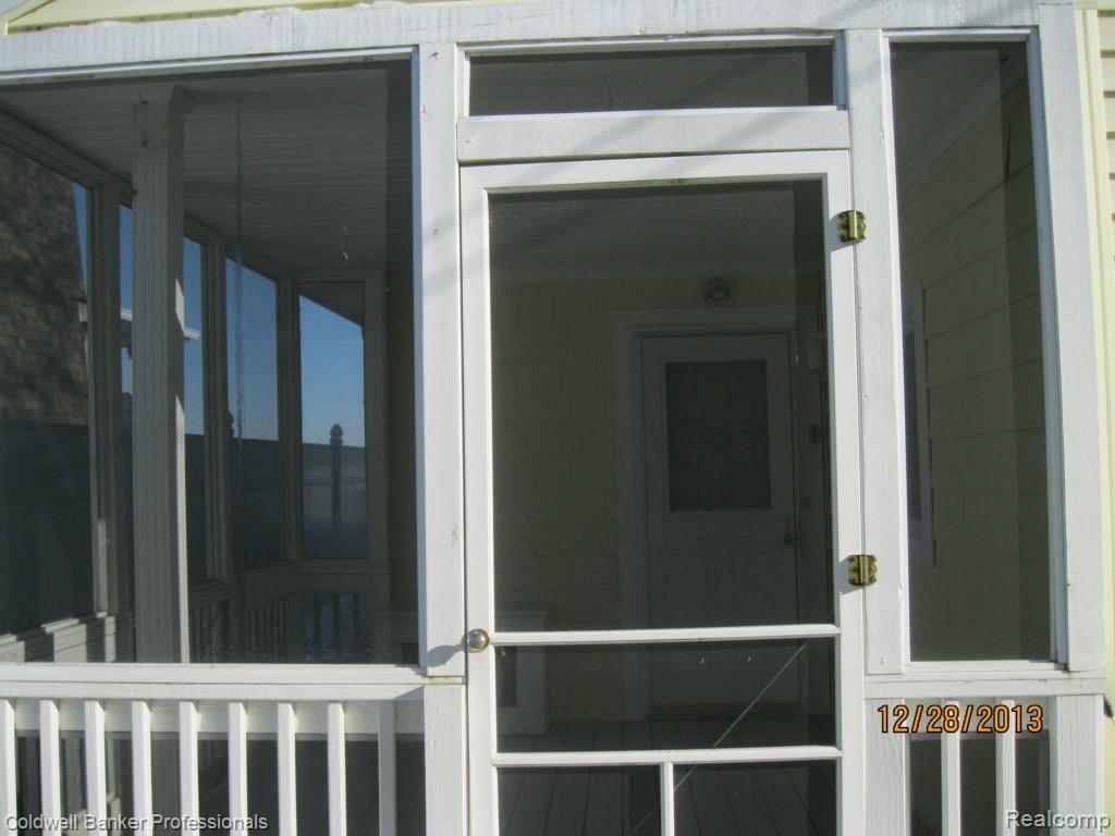 12055 Torrey Road Fenton, MI 48430 - Photo 6 of 15 IMG_1076.jpg