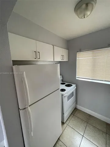 $1,590 | 2330 Northwest 11th Street, Unit 9, Miami, FL 33125