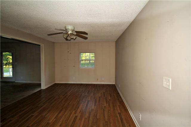 102 North Fork Road Manchester, TN 37355 - Photo 3 of 12