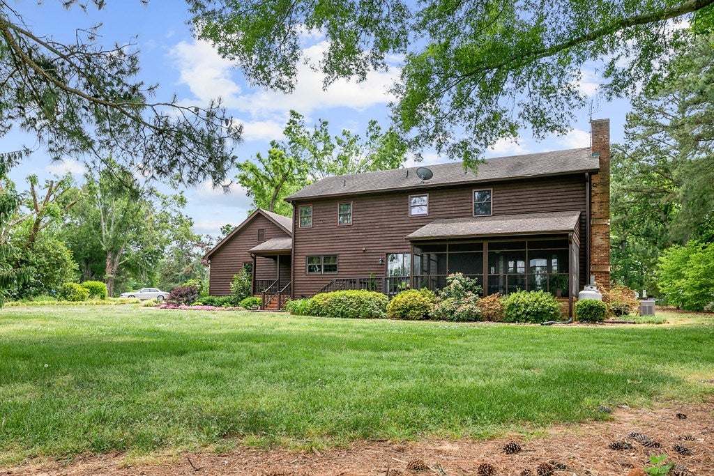 380 Country Club Road Keysville, VA 23947 - Photo 4 of 21 Gallery Image 4