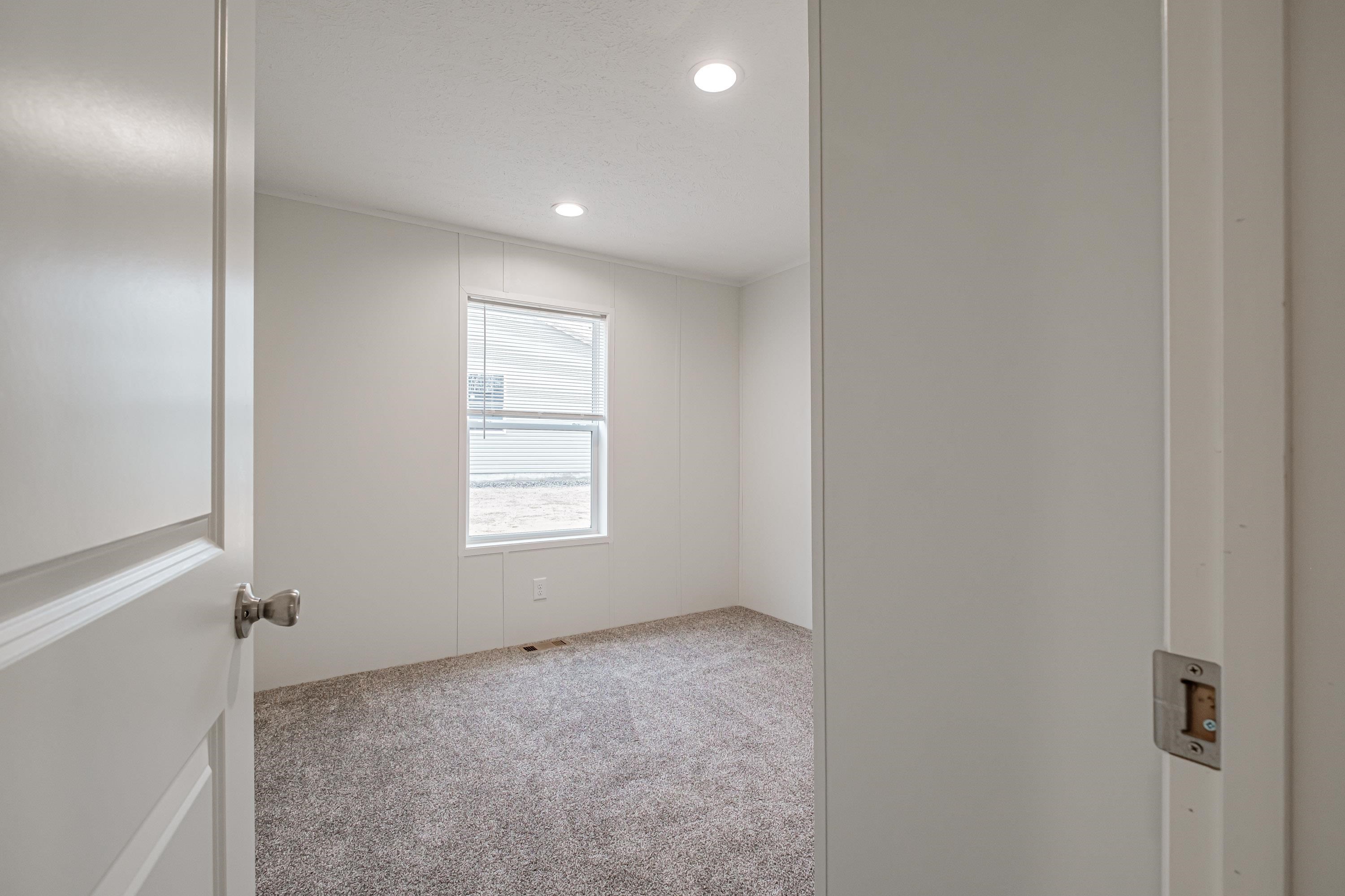 23 Diamondback Drive Rochester, NH 03868 - Photo 14 of 42