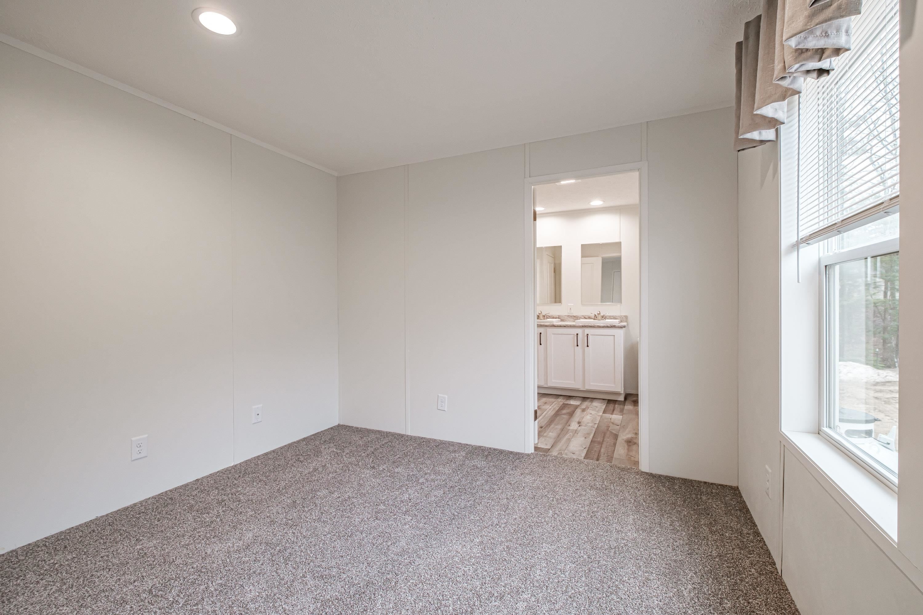 23 Diamondback Drive Rochester, NH 03868 - Photo 18 of 42